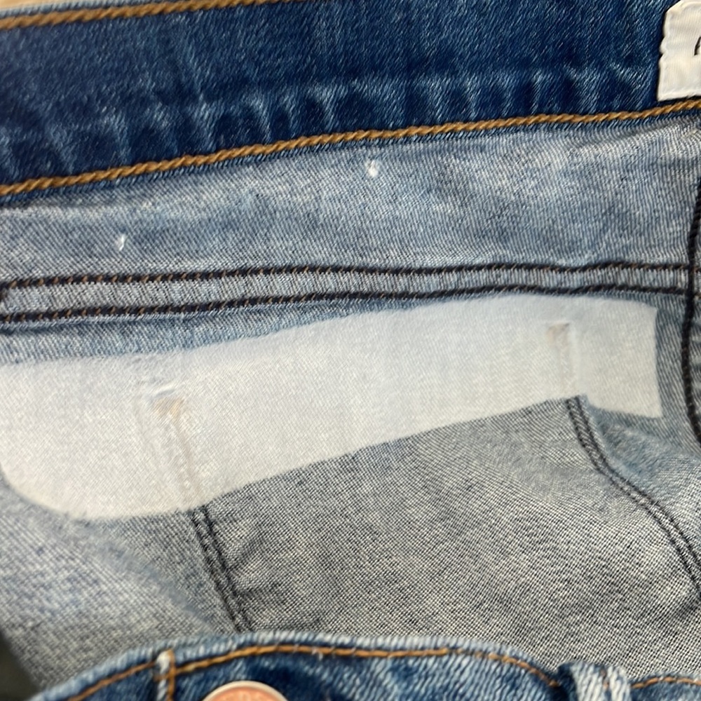 Hudson distressed jean shorts size 27 - Picture 7 of 7